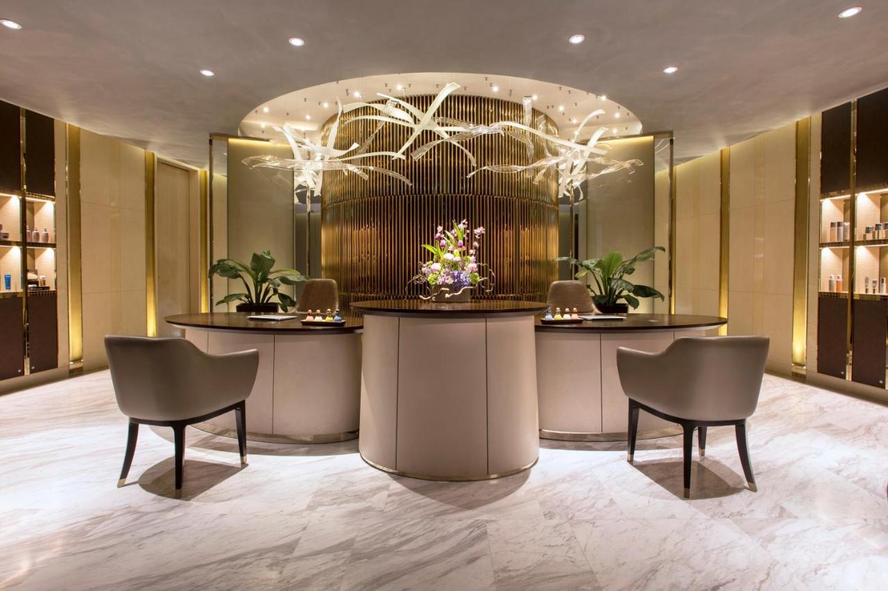Studio City Hotel Macao Eksteriør bilde The lobby of the hotel